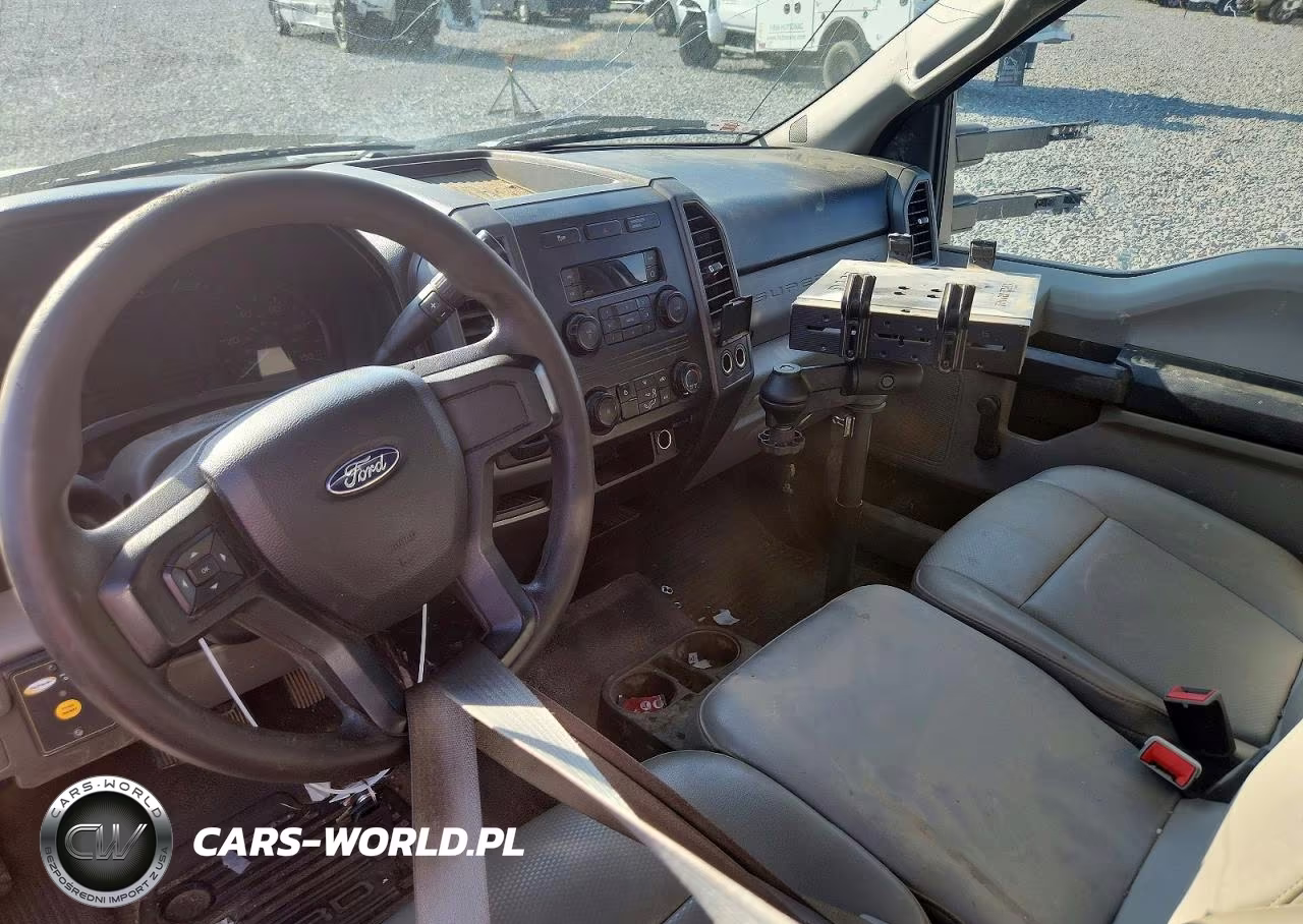 2019 Ford F550 Super - Utility - Service Truck VIN:1FDUF5GY3KEE36996 - 8