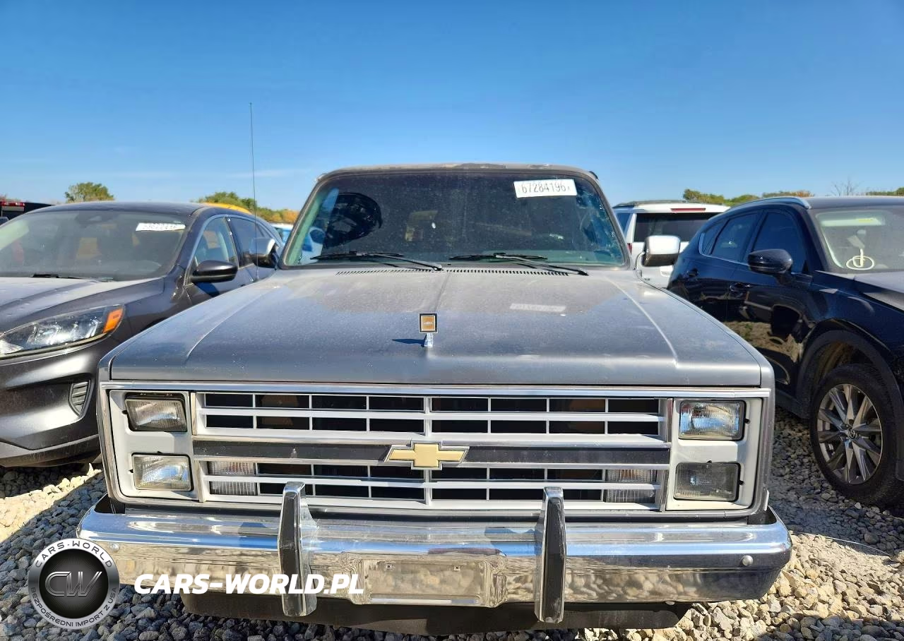1988 Chevrolet Suburban R1 VIN:1GNER16K9JF120346 - 5