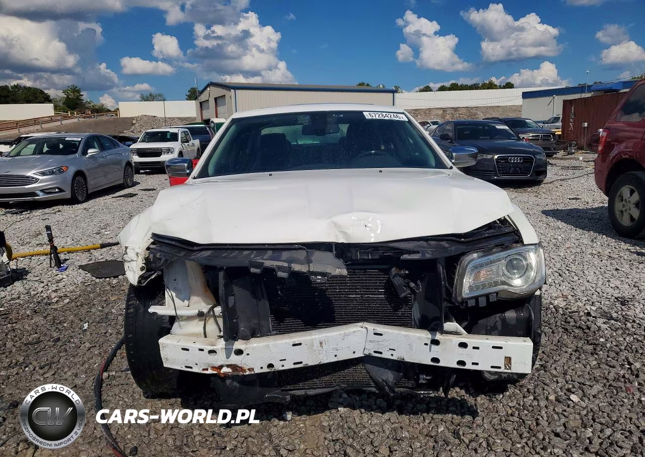 2019 Chrysler 300 Limited VIN:2C3CCAEG6KH570264 - 5
