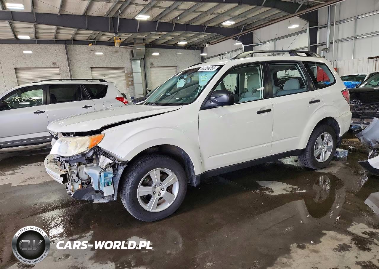2012 Subaru Forester 2.5X VIN:JF2SHBBC0CH418571 - 1