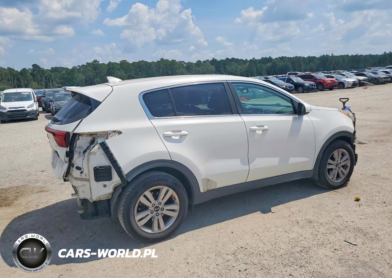 2018 Kia Sportage Lx VIN:KNDPM3AC5J7395329 - 3