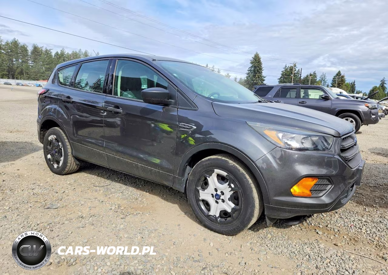 2018 Ford Escape S VIN:1FMCU0F73JUC40333 - 4