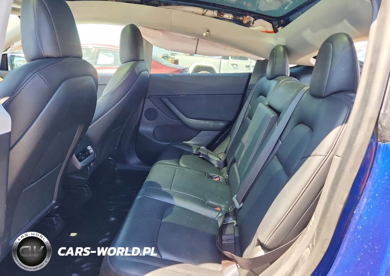 2020 Tesla Model Y VIN:5YJYGDEE6LF054080 - 10
