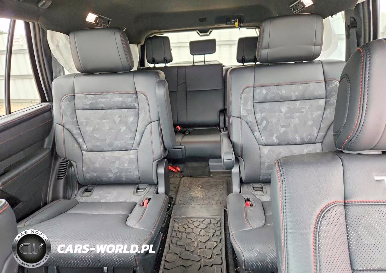 2026 Toyota Sequoia Trd Pro VIN:7SVAAABA3TX096897 - 10