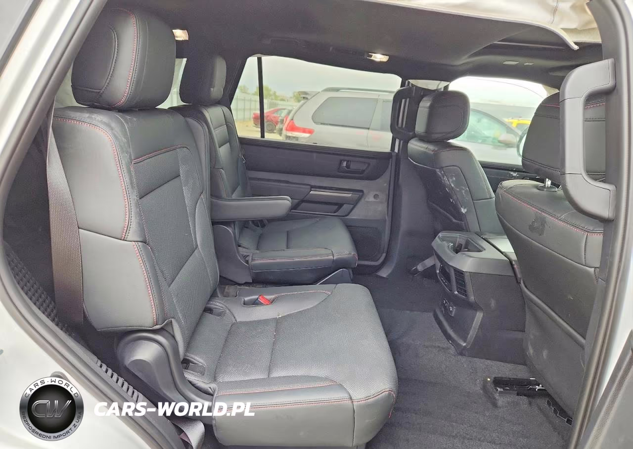 2026 Toyota Sequoia Trd Pro VIN:7SVAAABA3TX096897 - 11
