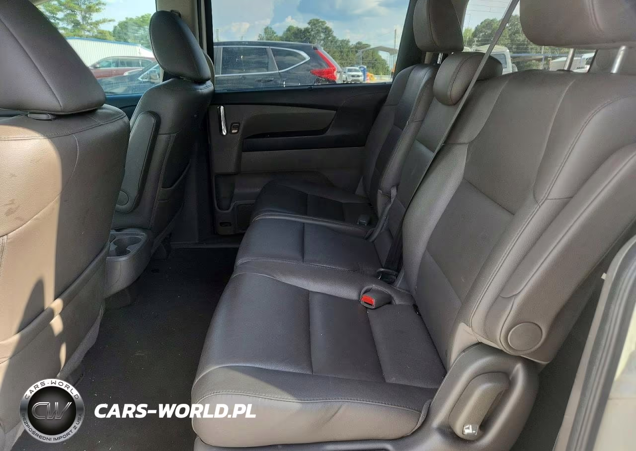 2014 Honda Odyssey Touring VIN:5FNRL5H96EB123339 - 11