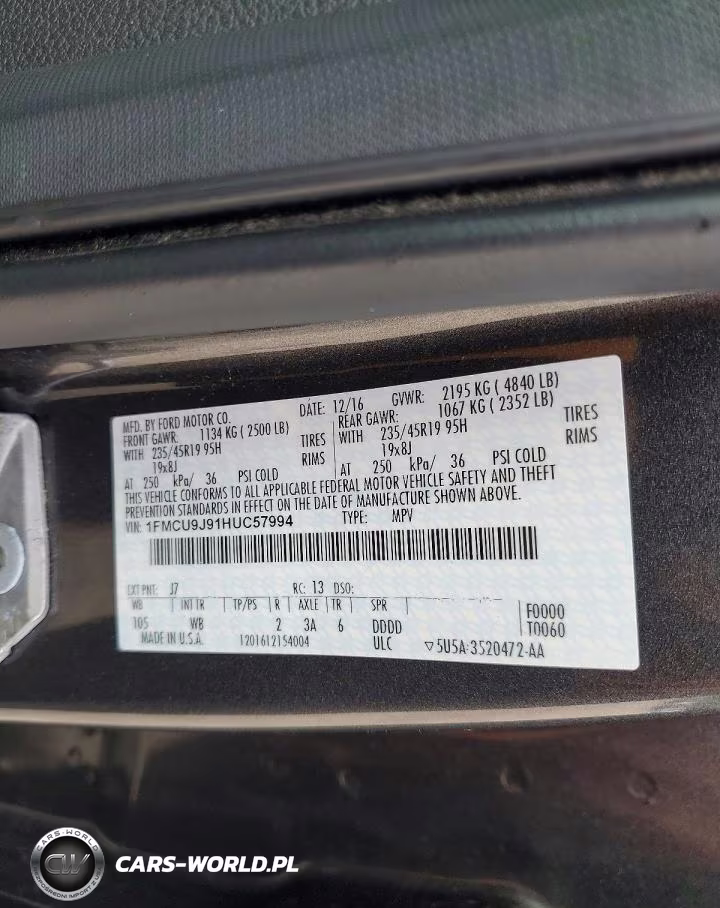 2017 Ford Escape Titanium VIN:1FMCU9J91HUC57994 - 13