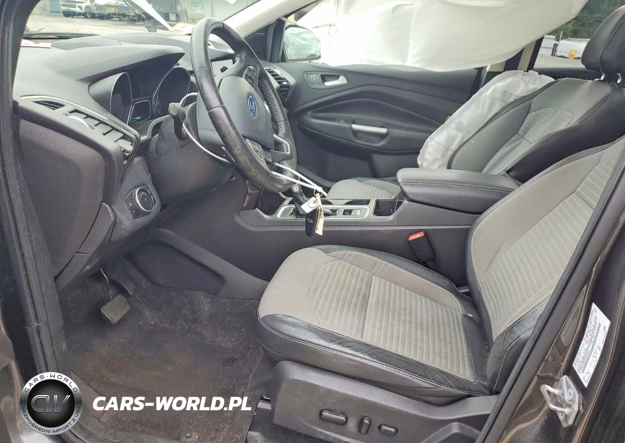 2017 Ford Escape Titanium VIN:1FMCU9J91HUC57994 - 7