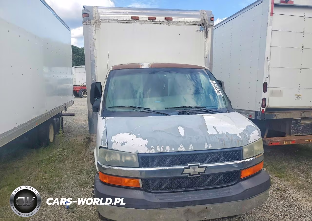 2006 Chevrolet Express G3500 VIN:1GBJG31U861131607 - 5