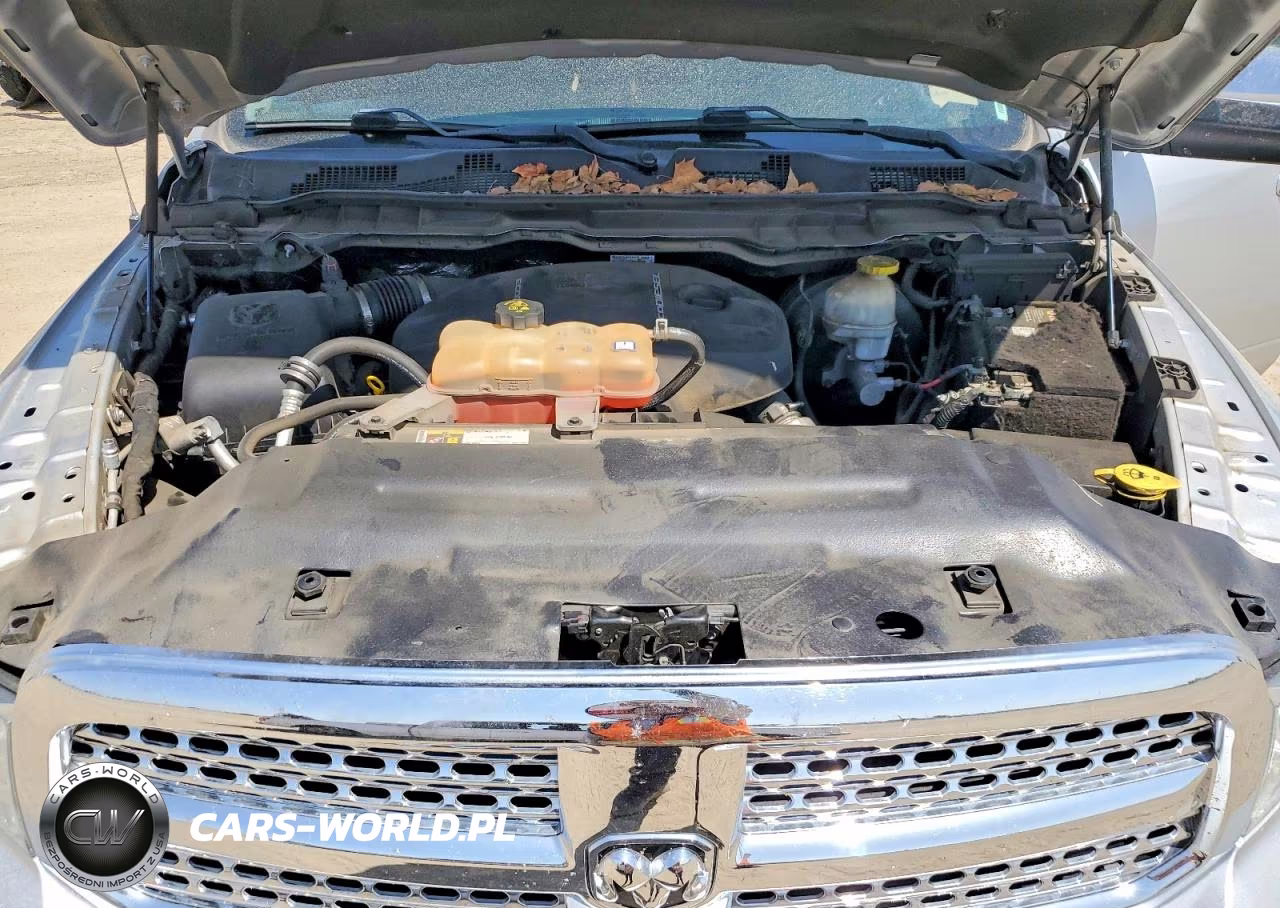 2017 Ram 1500 Laramie VIN:1C6RR7NM3HS882645 - 11