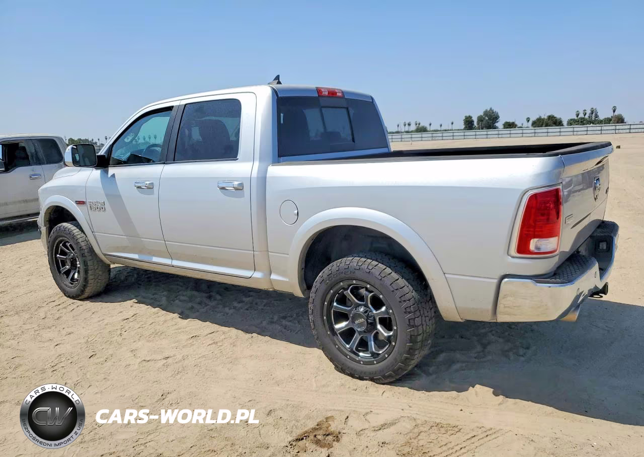 2017 Ram 1500 Laramie VIN:1C6RR7NM3HS882645 - 2