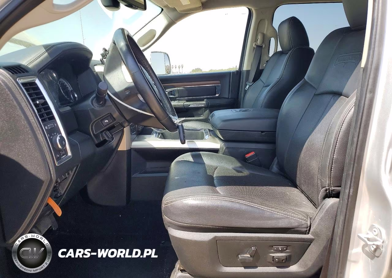2017 Ram 1500 Laramie VIN:1C6RR7NM3HS882645 - 7