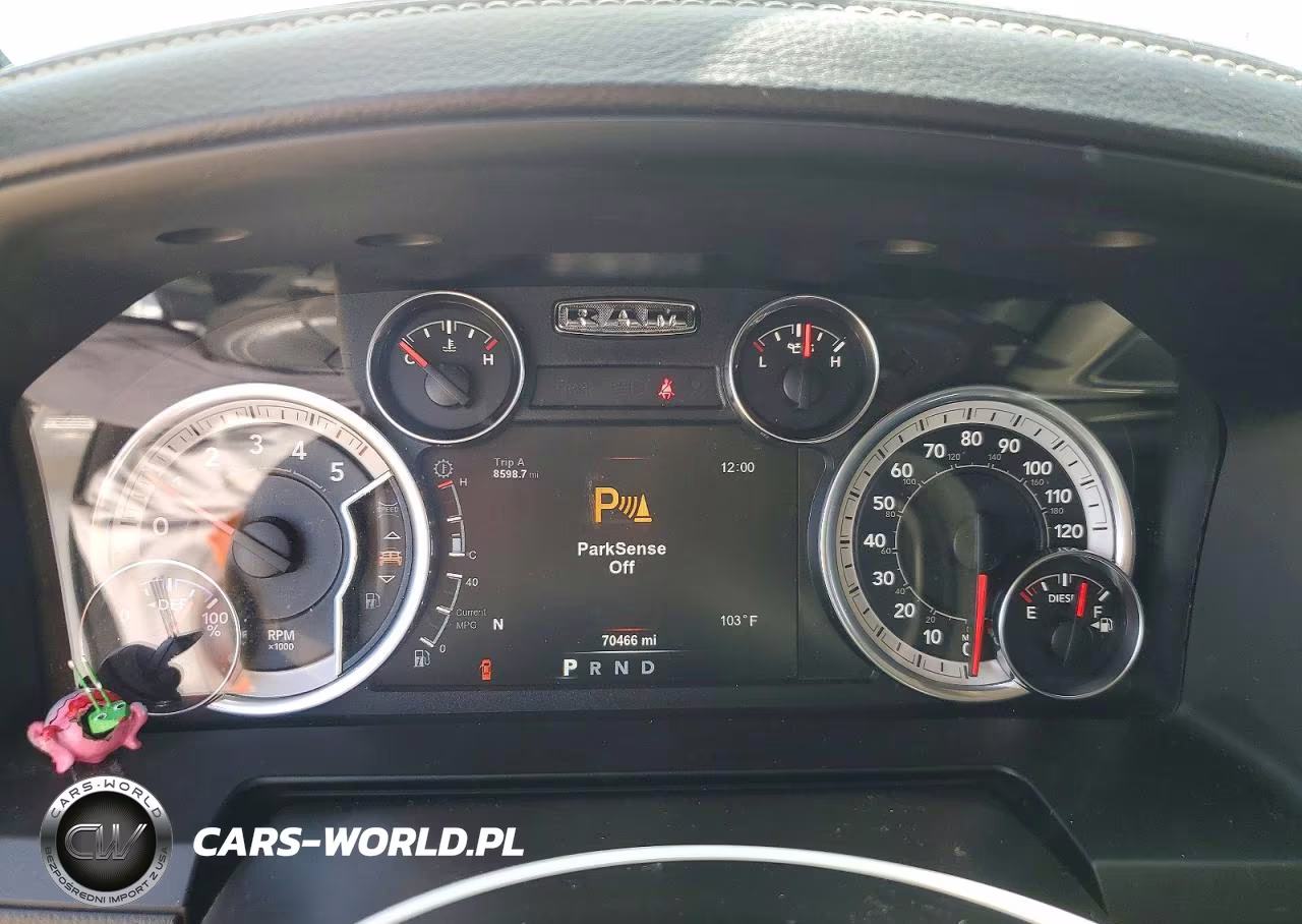 2017 Ram 1500 Laramie VIN:1C6RR7NM3HS882645 - 9