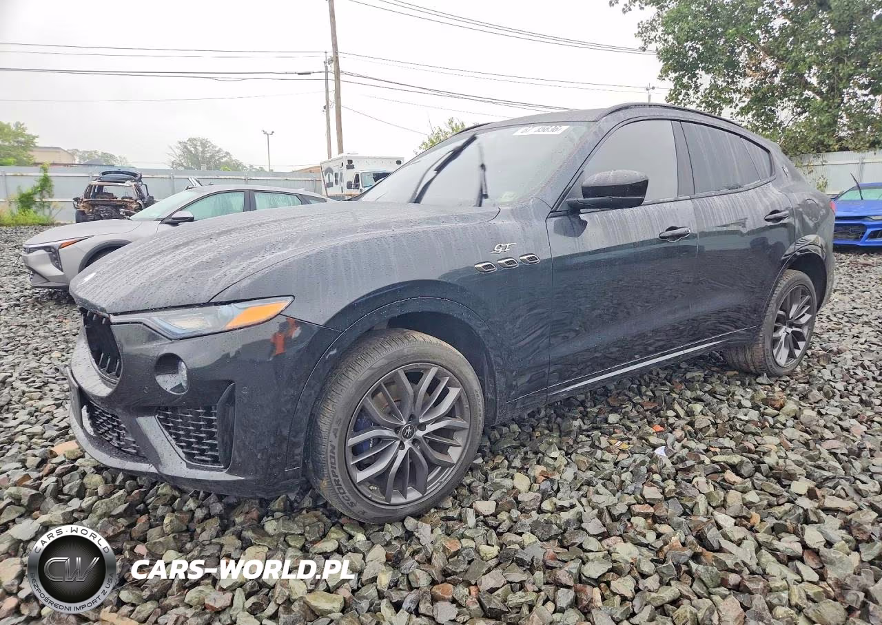 2022 Maserati Levante Base – zdjęcie 1 z 12