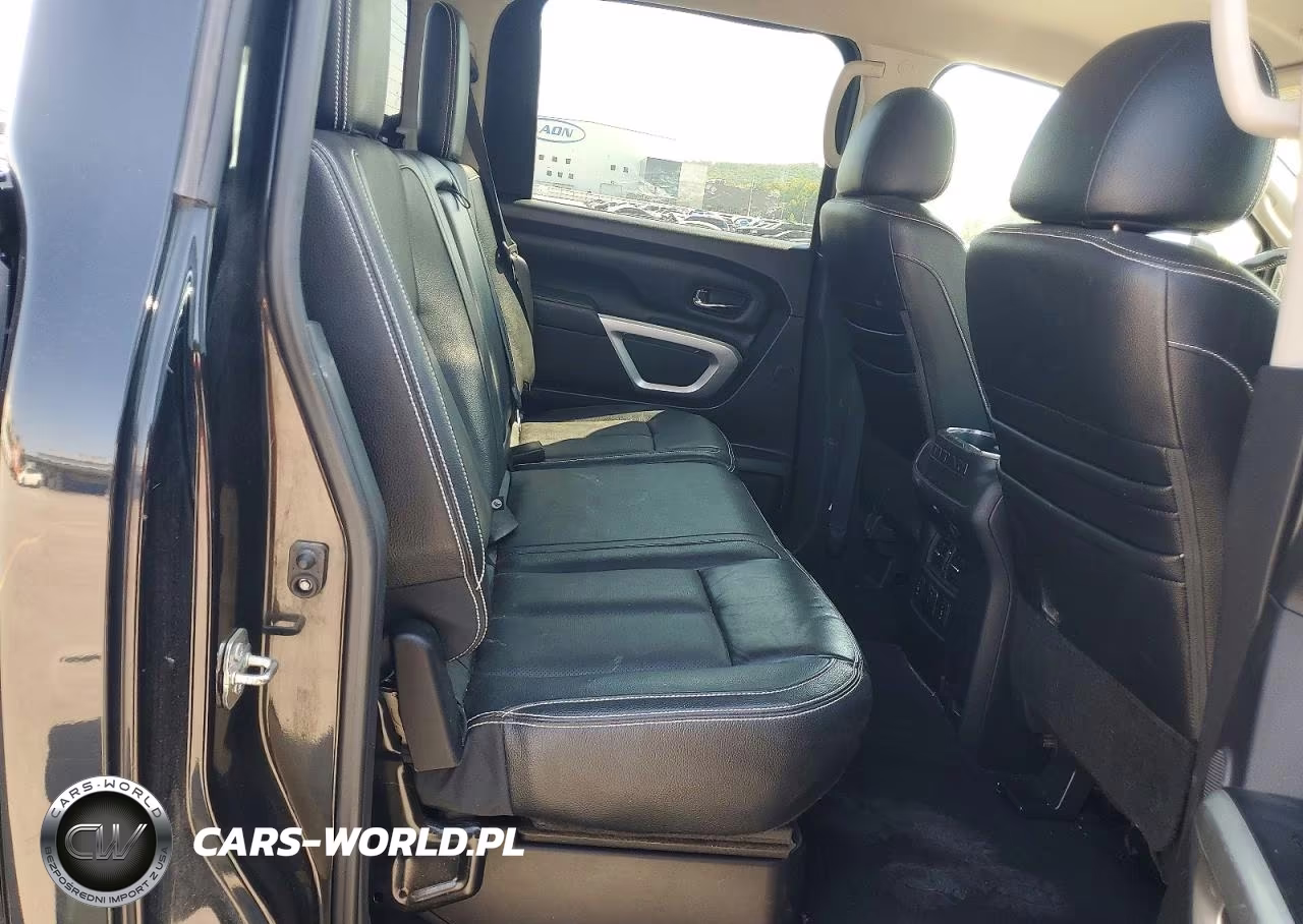 2017 Nissan Titan Xd Pro-4X VIN:1N6BA1F41HN545612 - 10