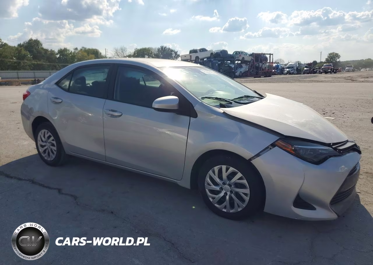 2019 Toyota Corolla Le VIN:5YFBURHE3KP889919 - 4