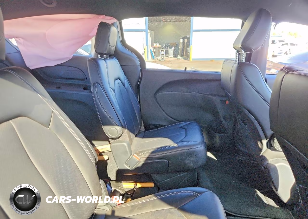 2027 Chrysler Pacifica Select VIN:2C4RC1BG4VR595205 - 11