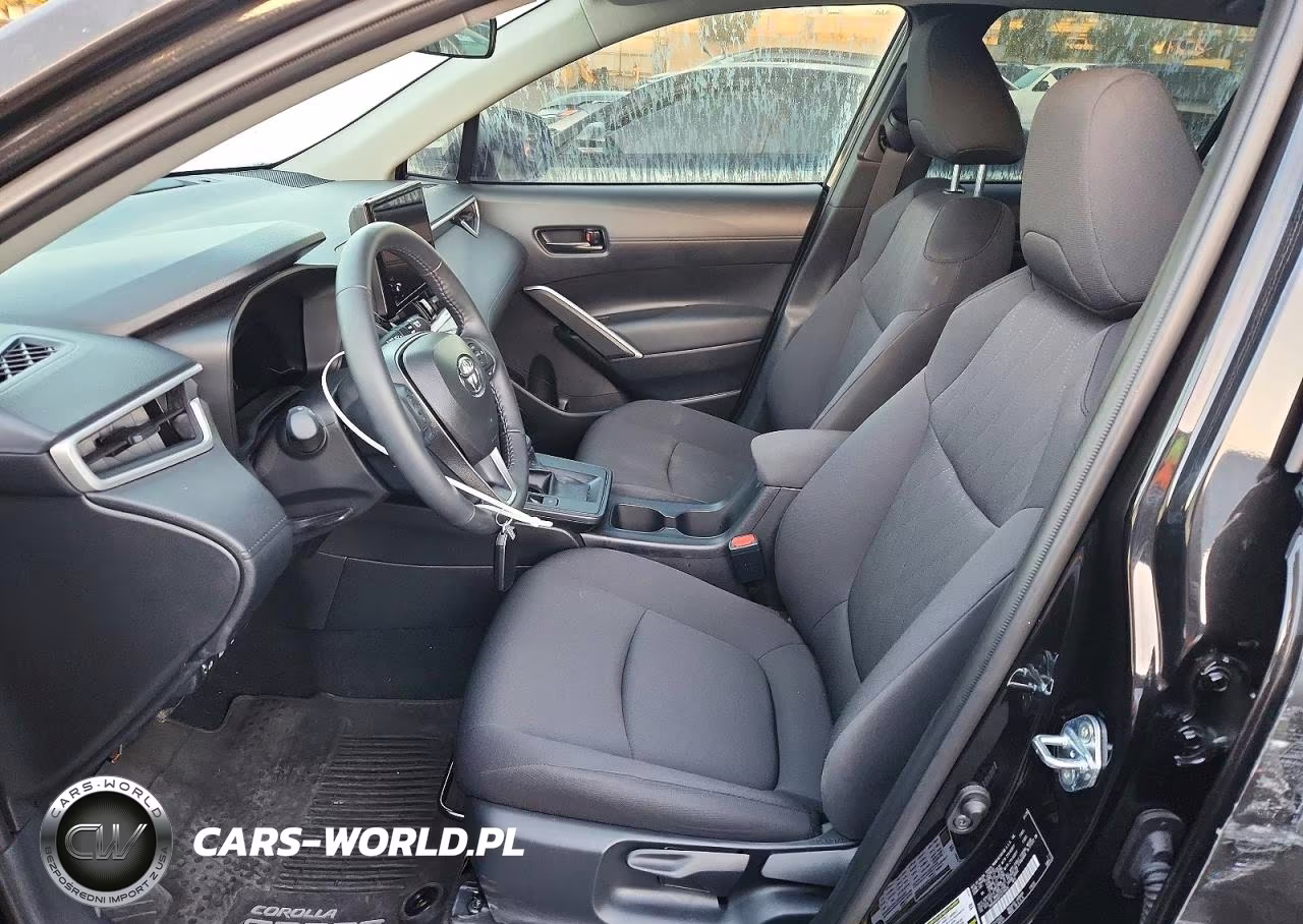 2026 Toyota Corolla Cross Le VIN:7MUBAAAG8TV179936 - 7