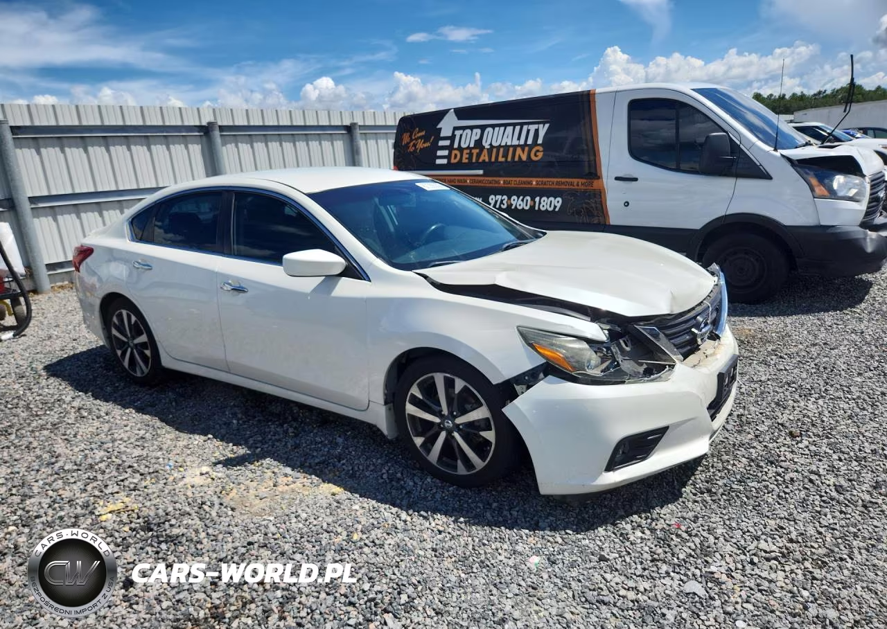 2017 Nissan Altima 2.5 Sr VIN:1N4AL3AP1HC491056 - 4