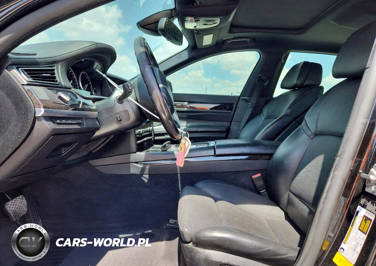 2012 BMW 750 Li VIN:WBAKB8C50CDX20739 - 7