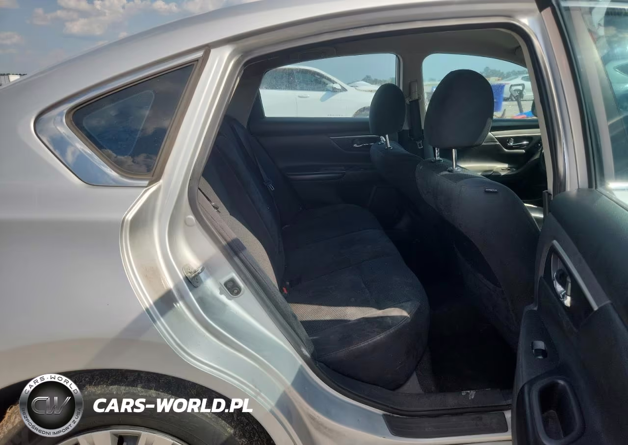 2015 Nissan Altima 2.5 S VIN:1N4AL3AP0FN384548 - 10