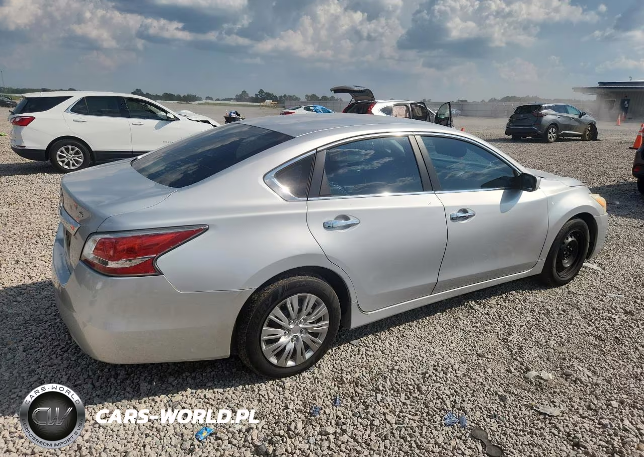 2015 Nissan Altima 2.5 S VIN:1N4AL3AP0FN384548 - 3