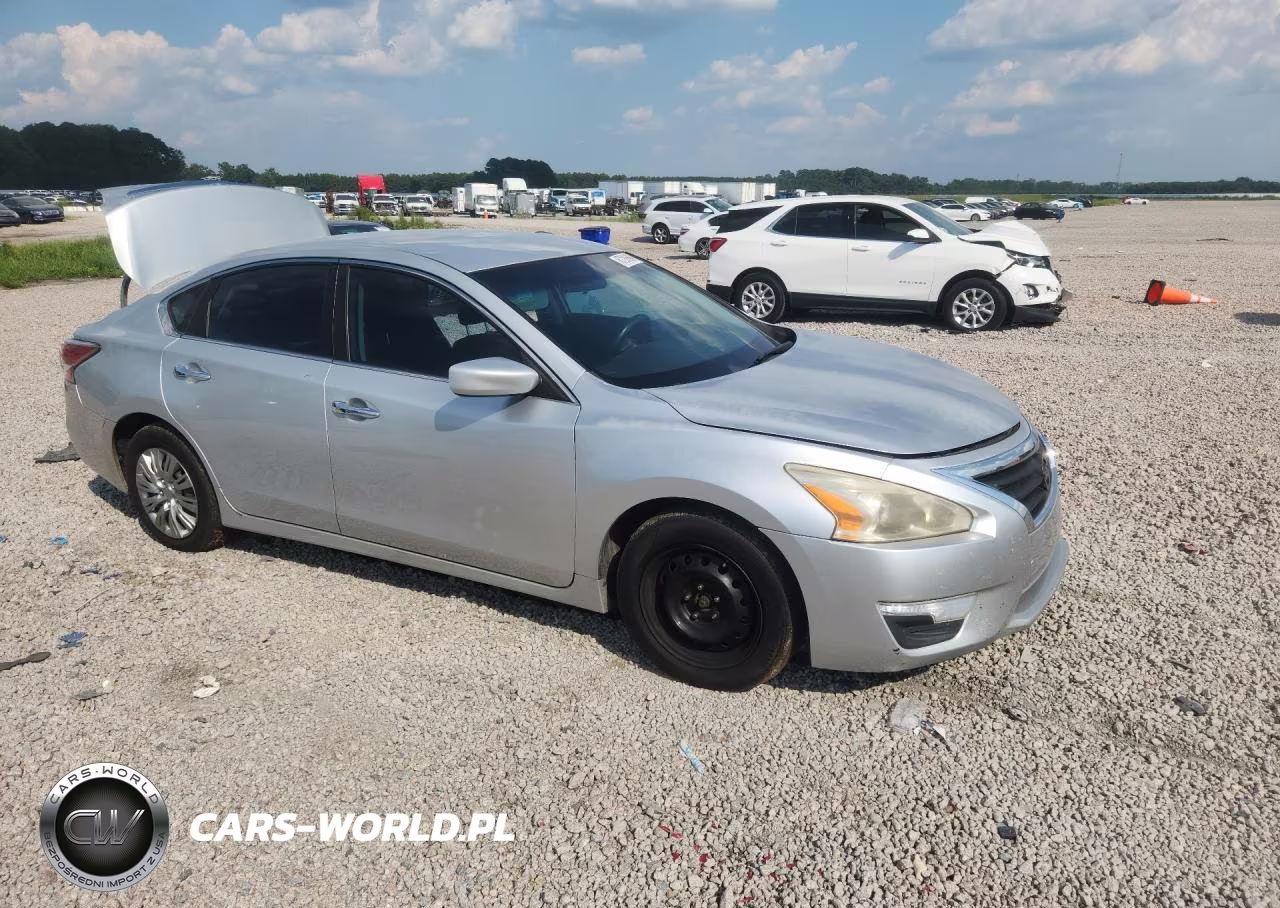 2015 Nissan Altima 2.5 S VIN:1N4AL3AP0FN384548 - 4