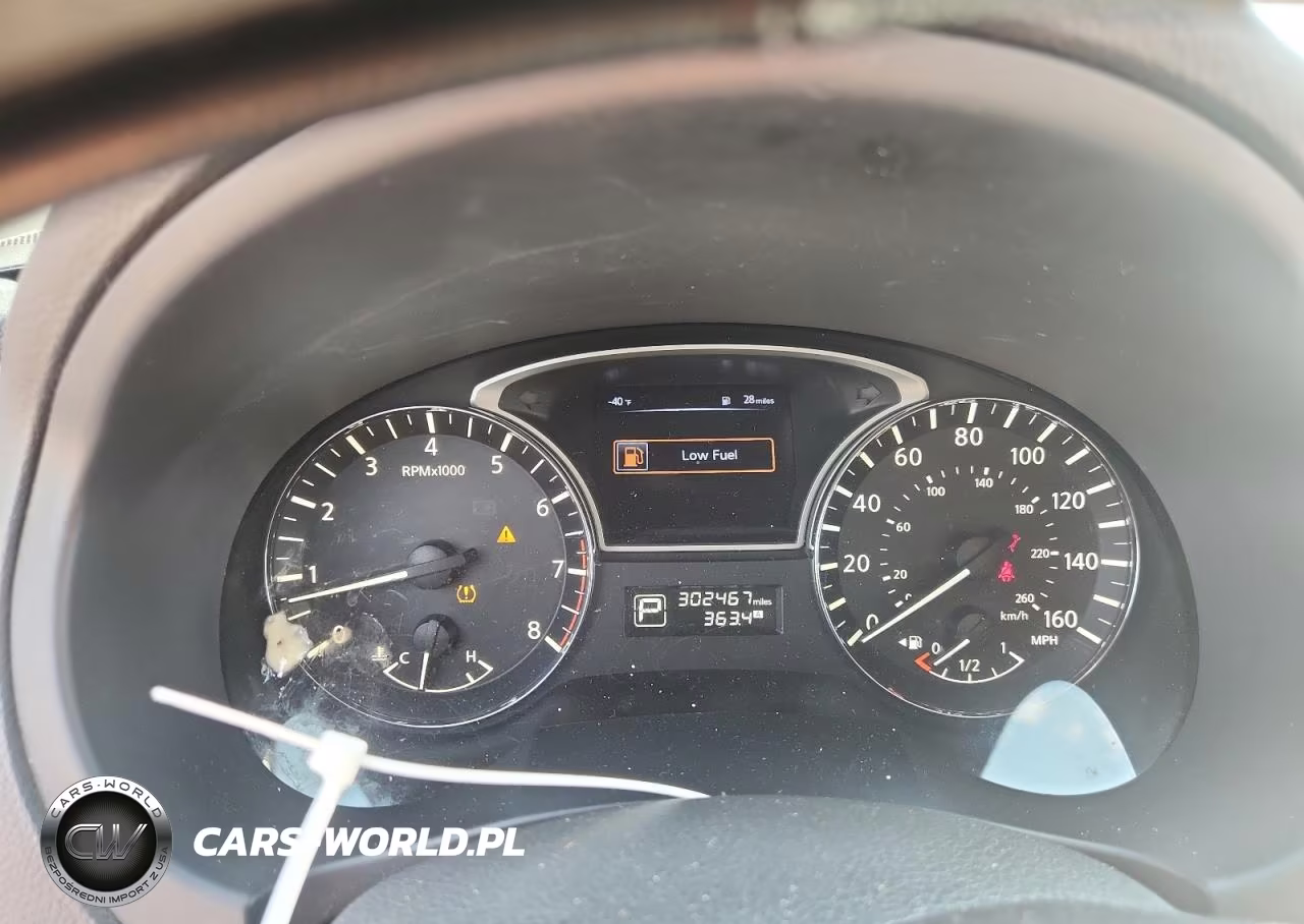 2015 Nissan Altima 2.5 S VIN:1N4AL3AP0FN384548 - 9