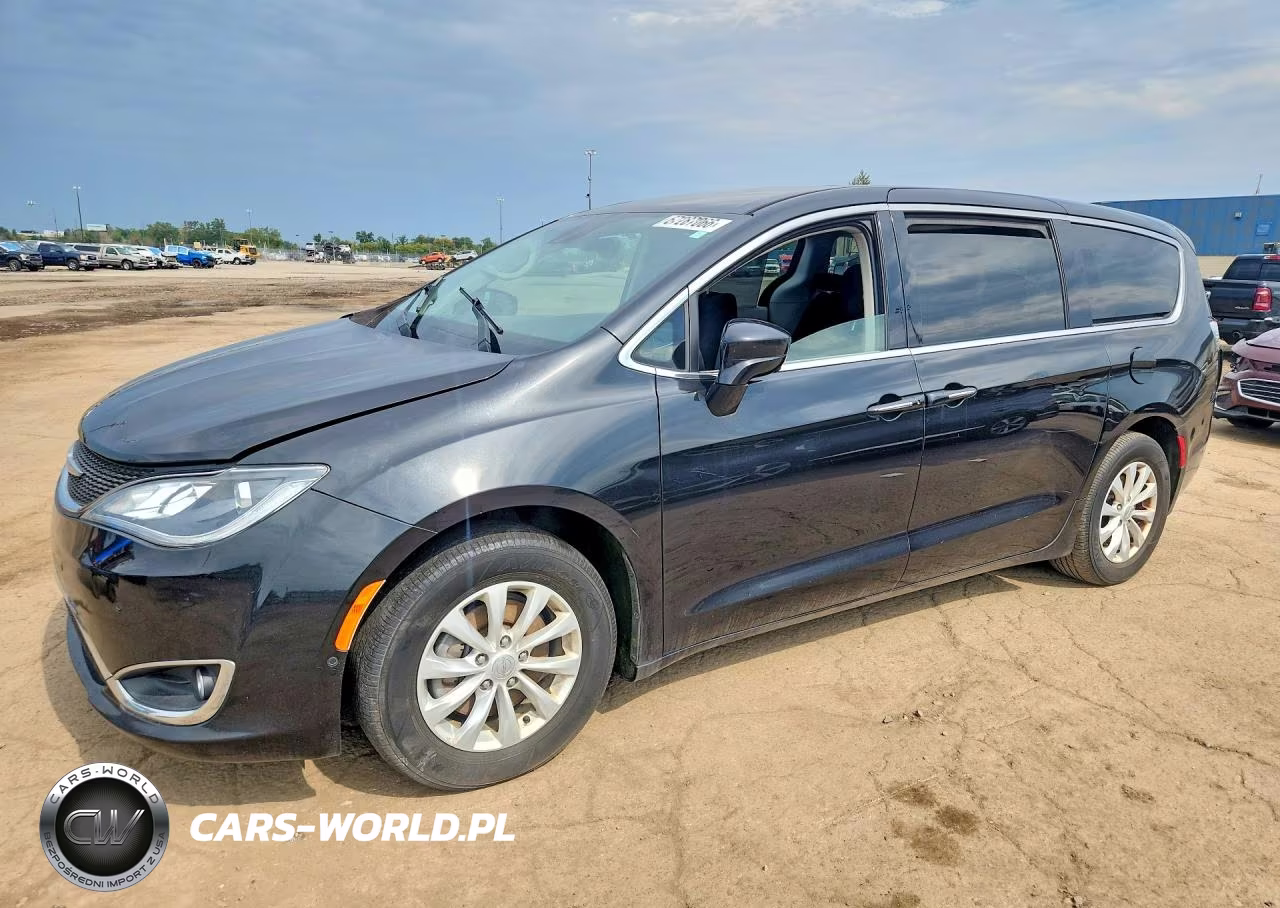2019 Chrysler Pacifica Touring Plus