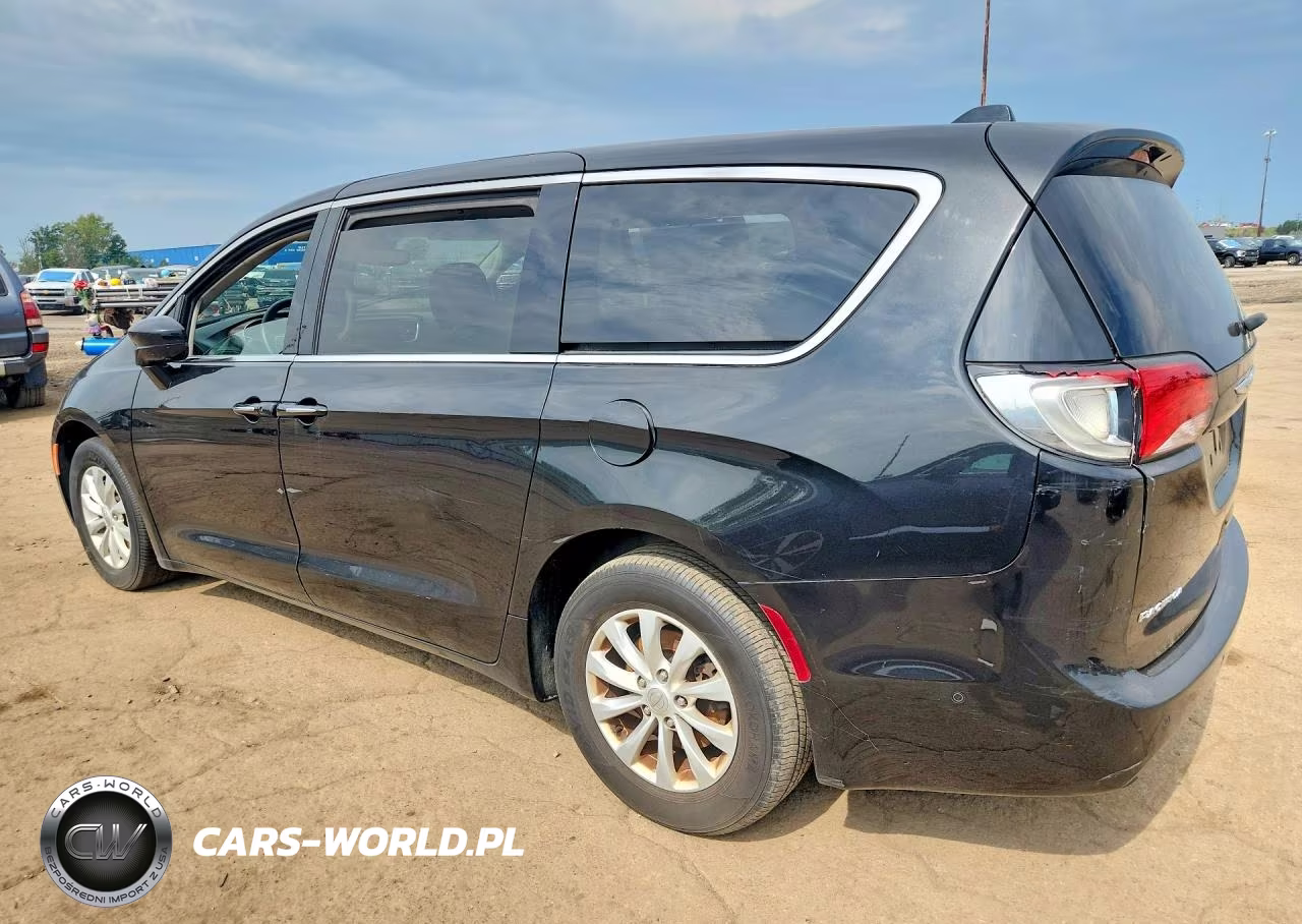 2019 Chrysler Pacifica Touring Plus VIN:2C4RC1FG0KR559534 - 2