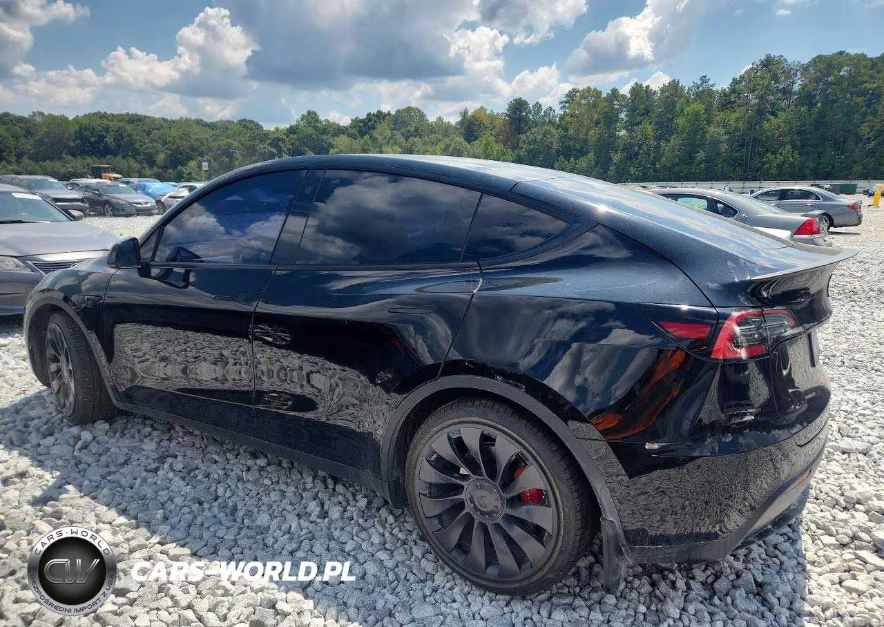 2021 Tesla Model Y VIN:5YJYGDEF4MF133547 - 2