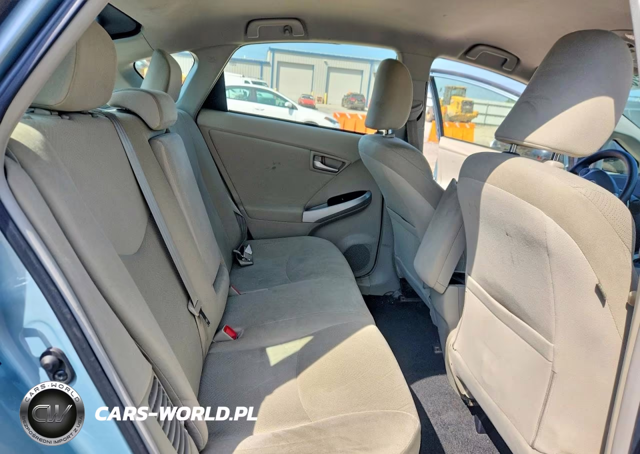 2012 Toyota Prius Two VIN:JTDKN3DU7C5410875 - 10