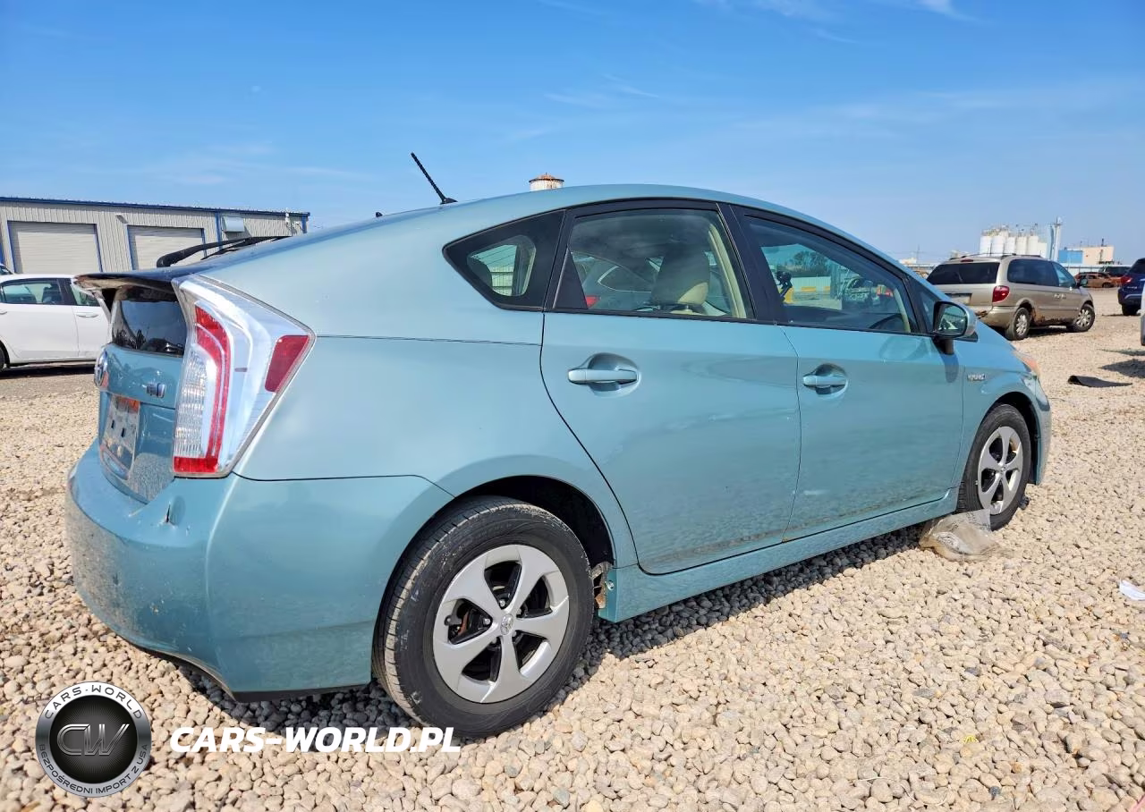 2012 Toyota Prius Two VIN:JTDKN3DU7C5410875 - 3