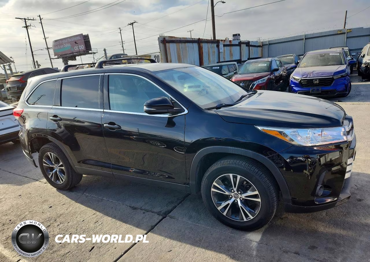 2019 Toyota Highlander Le VIN:5TDZARFH8KS054278 - 4