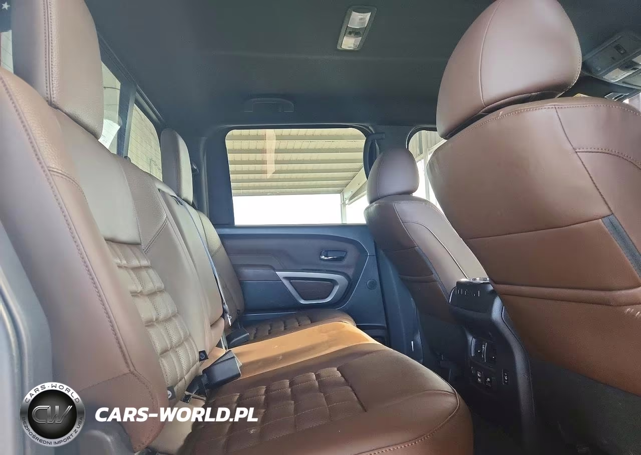 2023 Nissan Titan Platinum Reserve VIN:1N6AA1EDXPN102421 - 10