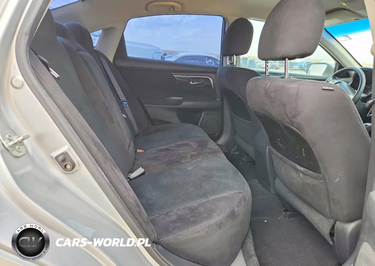 2014 Nissan Altima 2.5 S VIN:1N4AL3AP1EN252140 - 10