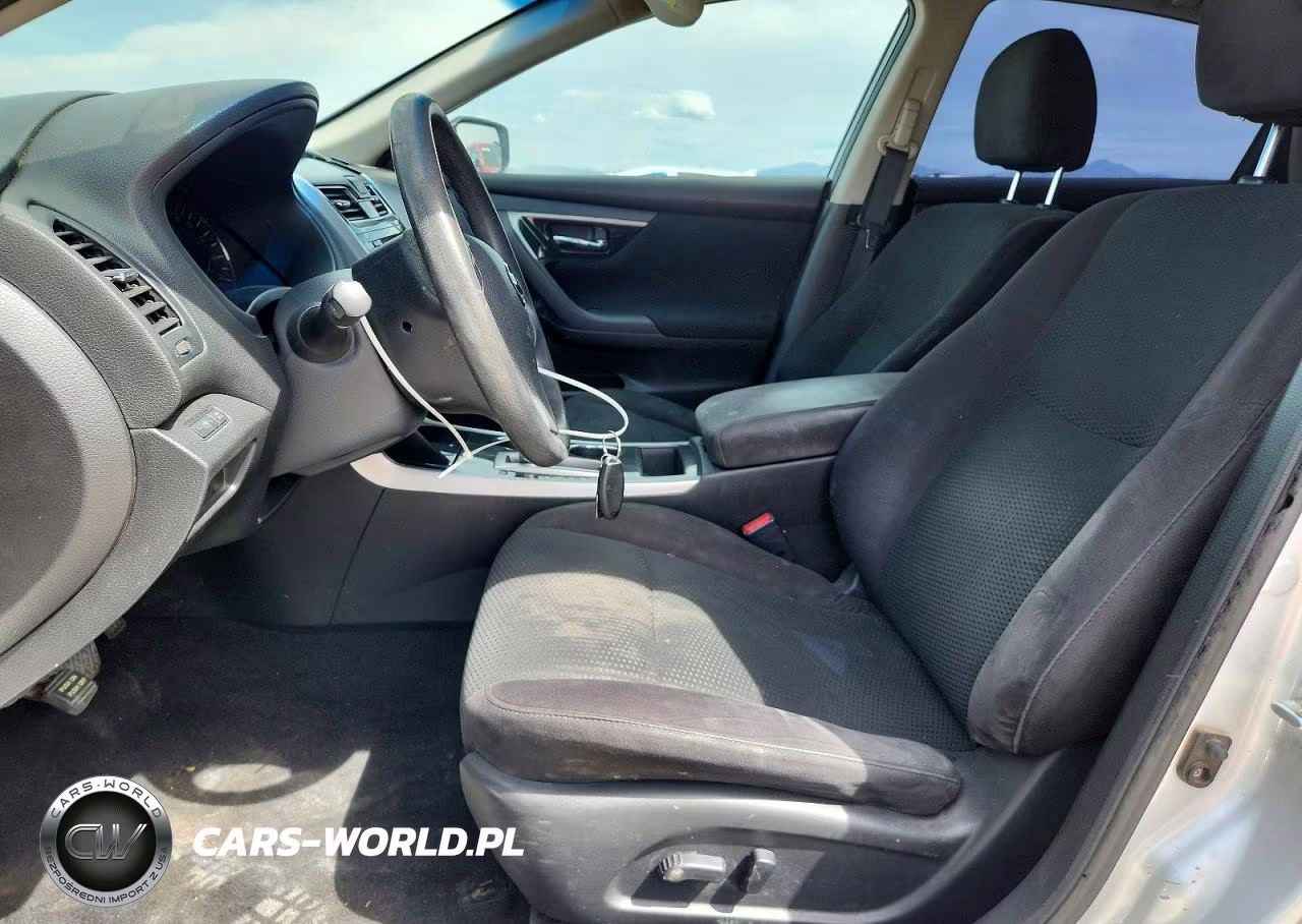 2014 Nissan Altima 2.5 S VIN:1N4AL3AP1EN252140 - 7