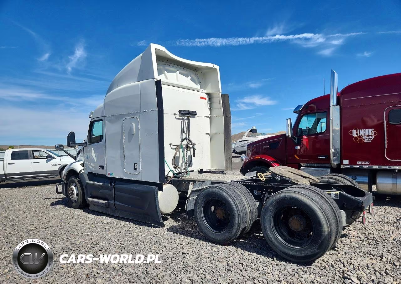 2023 Peterbilt 579 - Semi Truck VIN:1XPBDP9X7PD840607 - 2