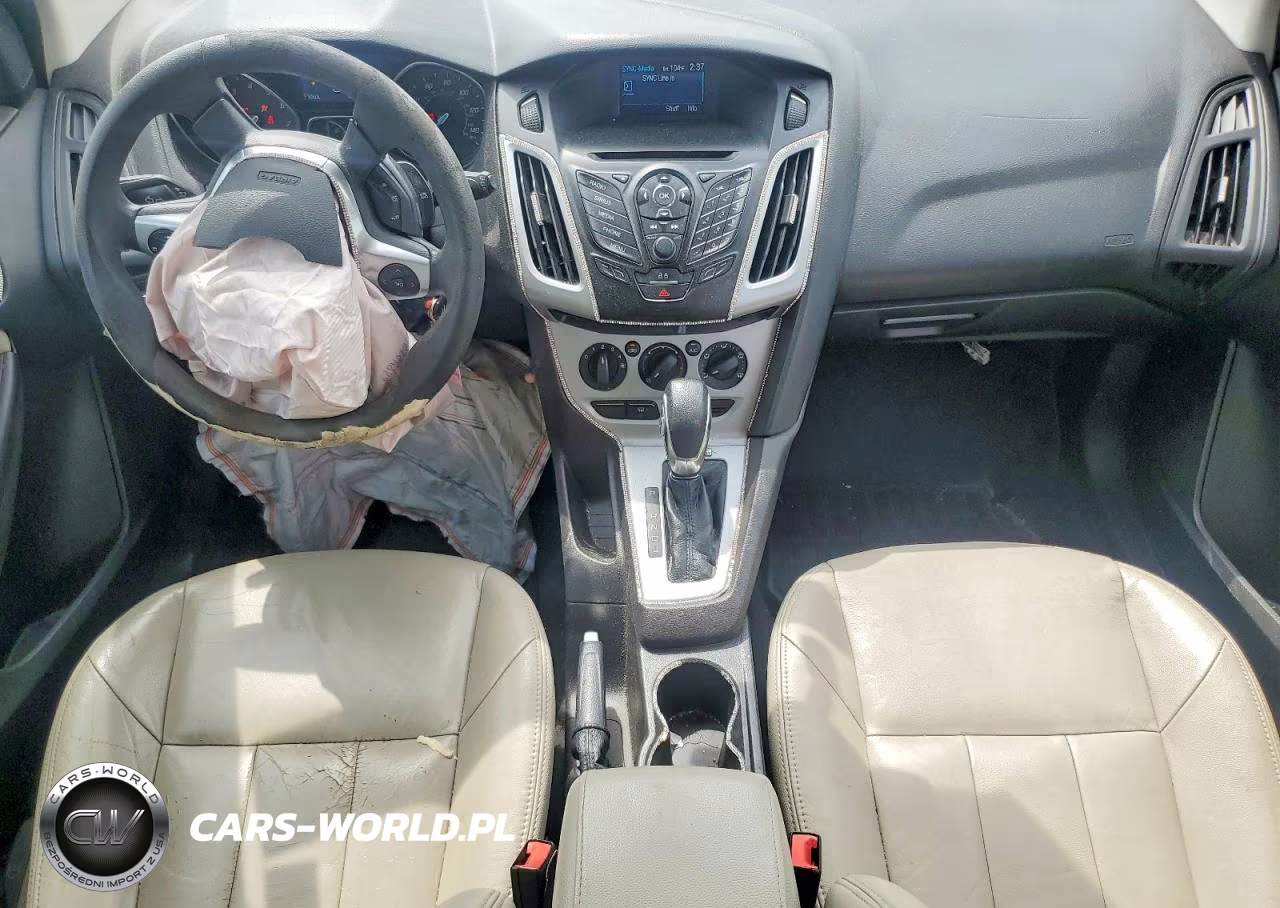 2014 Ford Focus Se VIN:1FADP3K2XEL229150 - 8