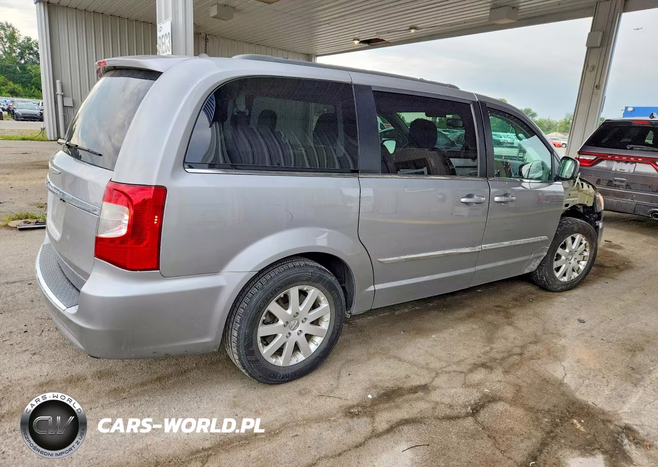 2016 Chrysler Town & Country Touring VIN:2C4RC1BGXGR206179 - 3