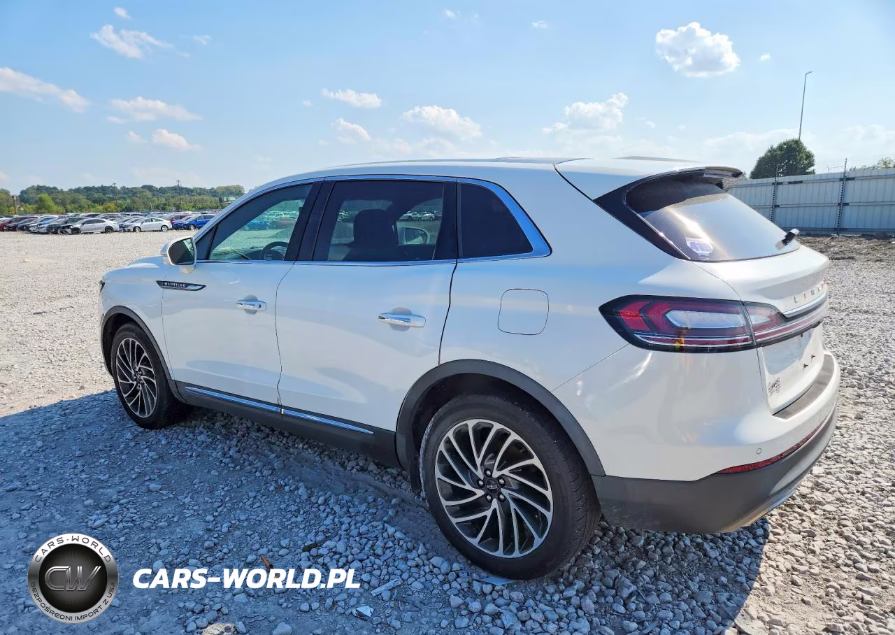 2020 Lincoln Nautilus Reserve VIN:2LMPJ8K9XLBL11203 - 2