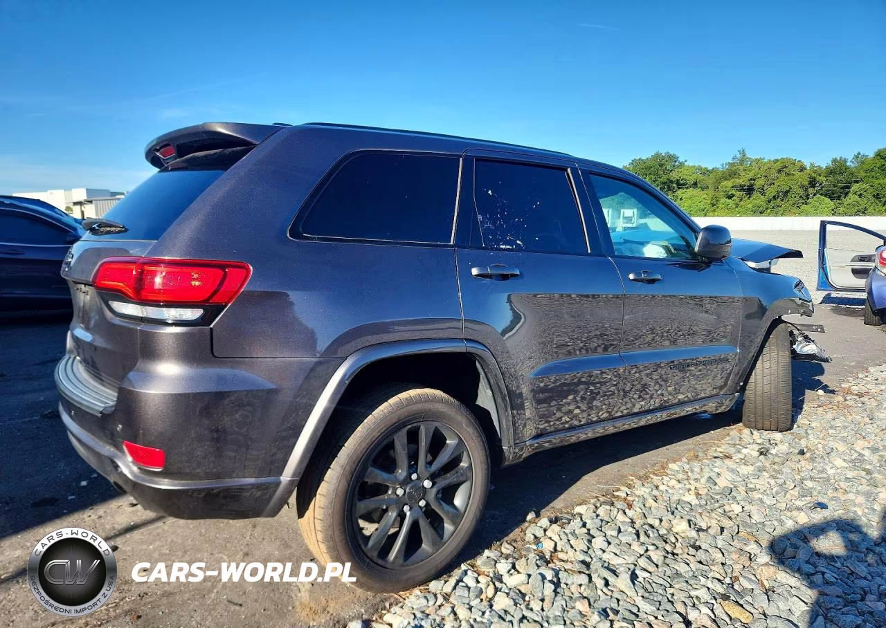 2021 Jeep Grand Cherokee Laredo VIN:1C4RJEAG5MC844519 - 3
