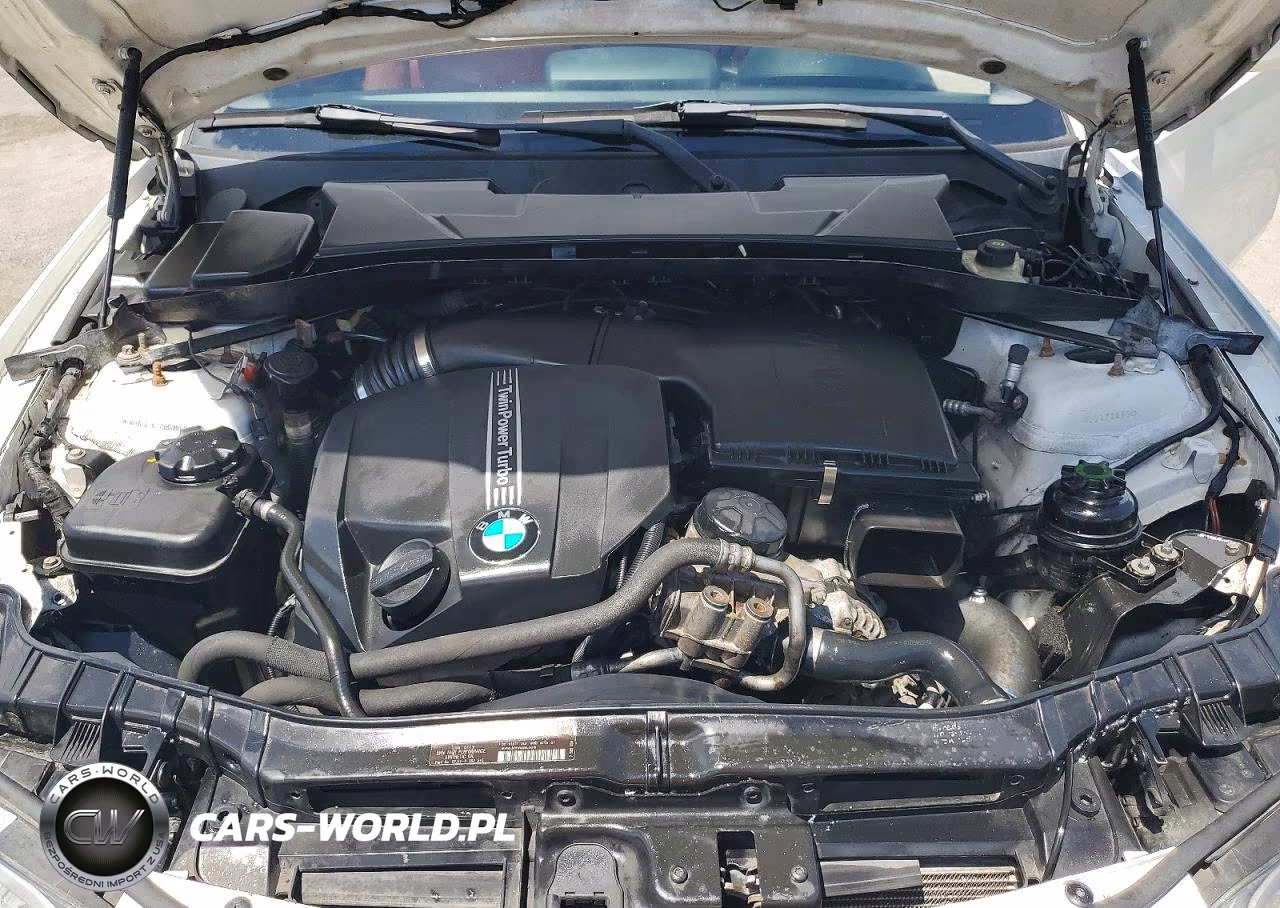 2011 BMW 135 I VIN:WBAUC9C55BVM09120 - 11