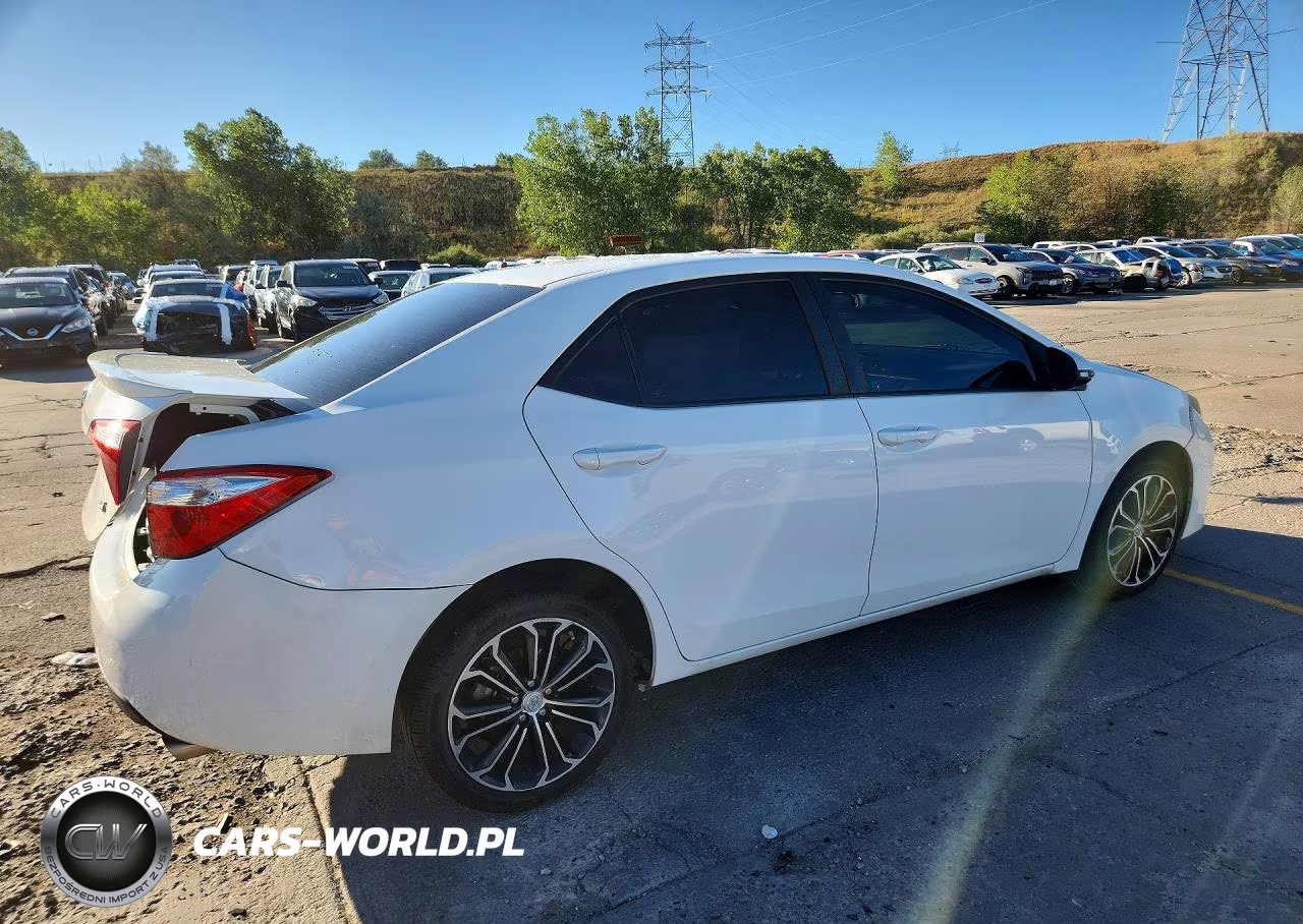 2016 Toyota Corolla S Plus VIN:2T1BURHE4GC530084 - 3