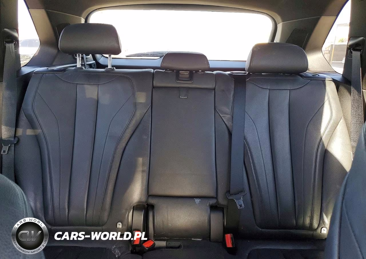 2015 BMW X5 xDrive50I VIN:5UXKR6C52F0J74457 - 10