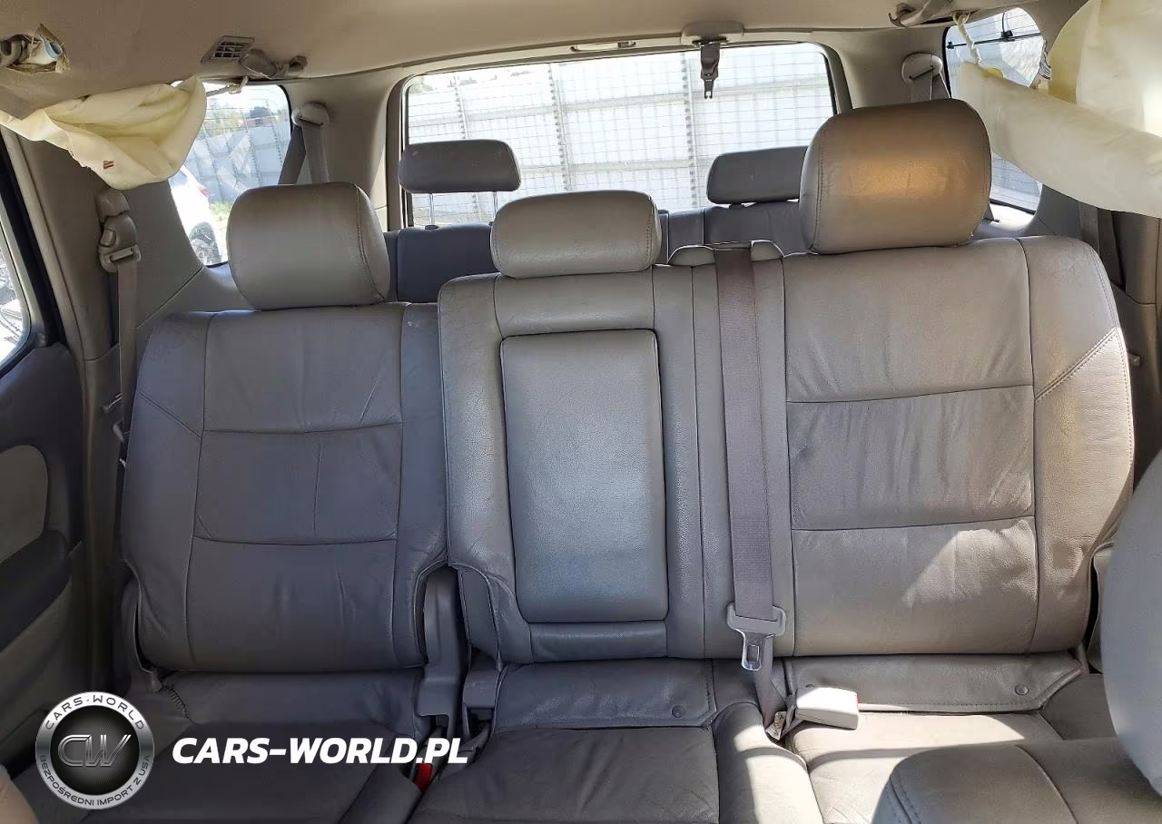 2005 Toyota Sequoia Sr5 VIN:5TDZT34A45S243284 - 10