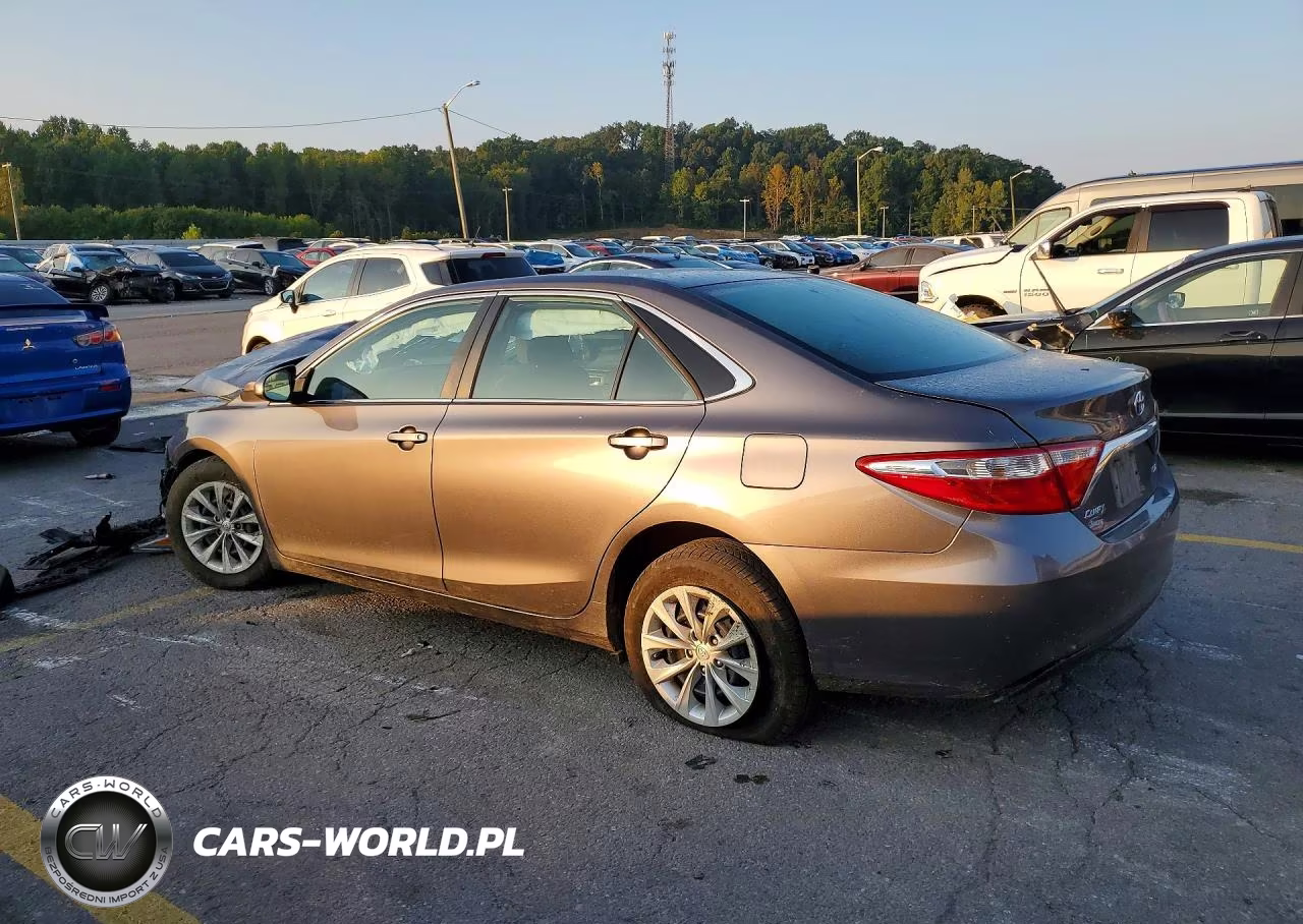 2016 Toyota Camry Le VIN:4T4BF1FK7GR574069 - 2