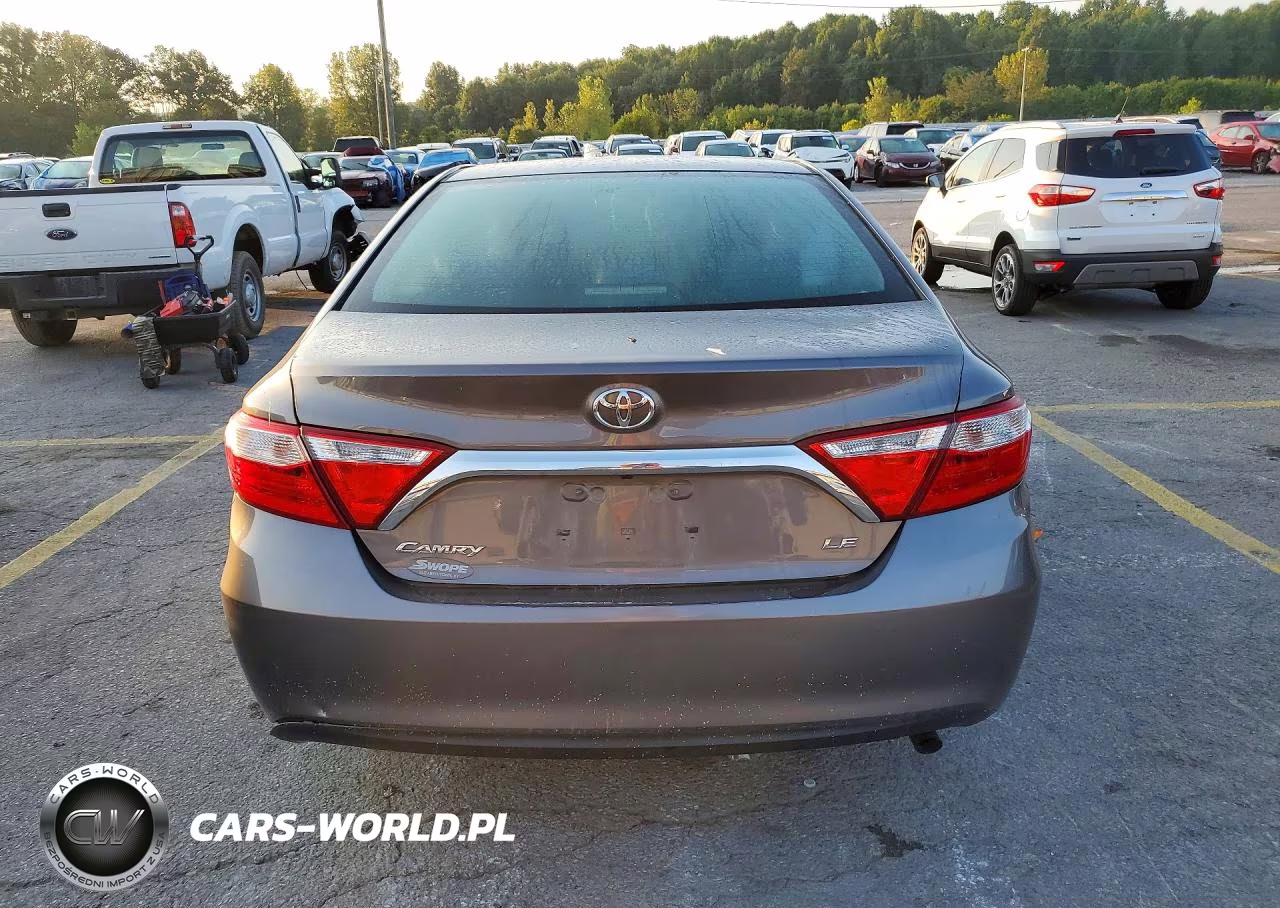 2016 Toyota Camry Le VIN:4T4BF1FK7GR574069 - 6
