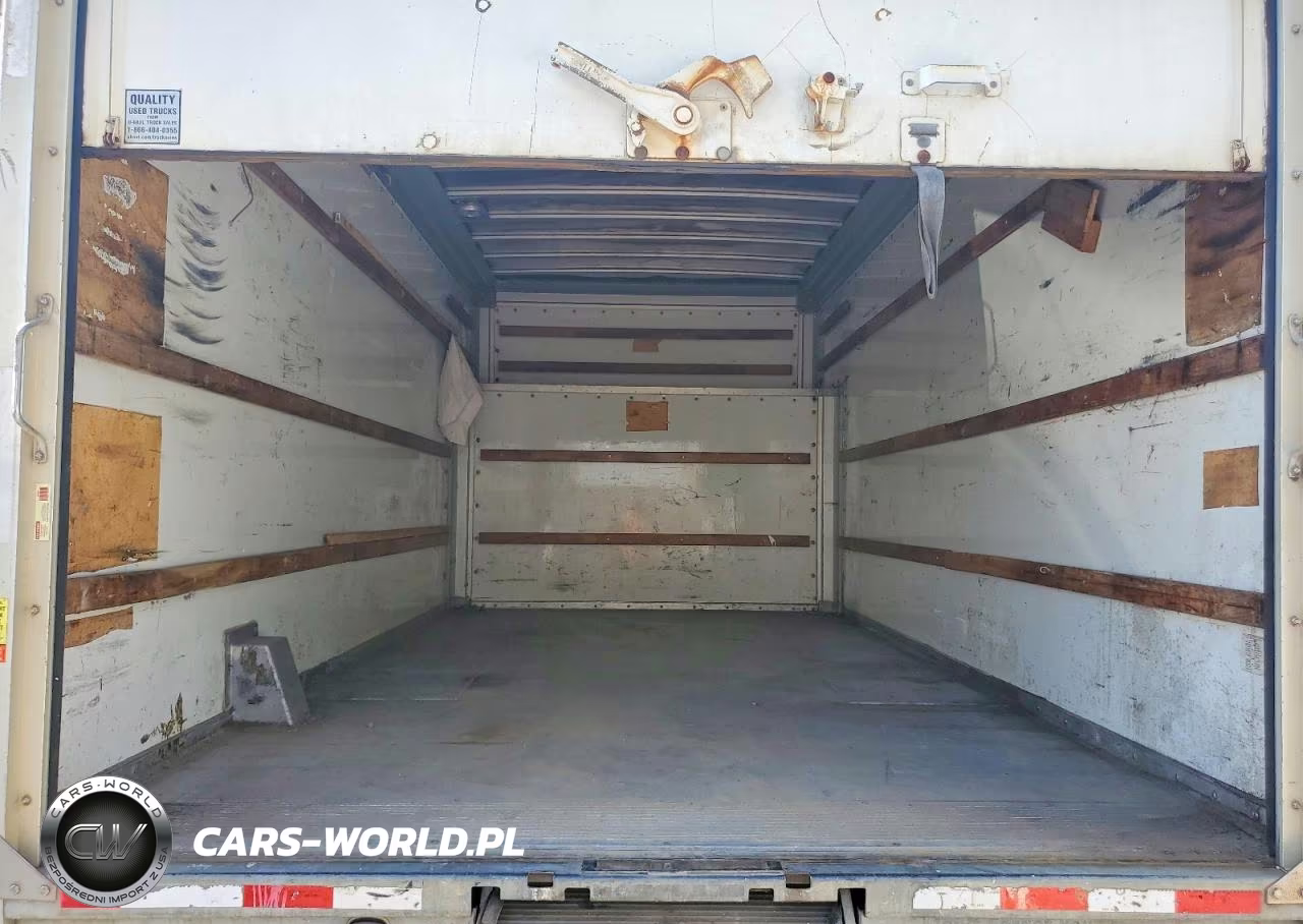 2007 Ford E450 Box Truck VIN:1FDXE45S87DA24207 - 10