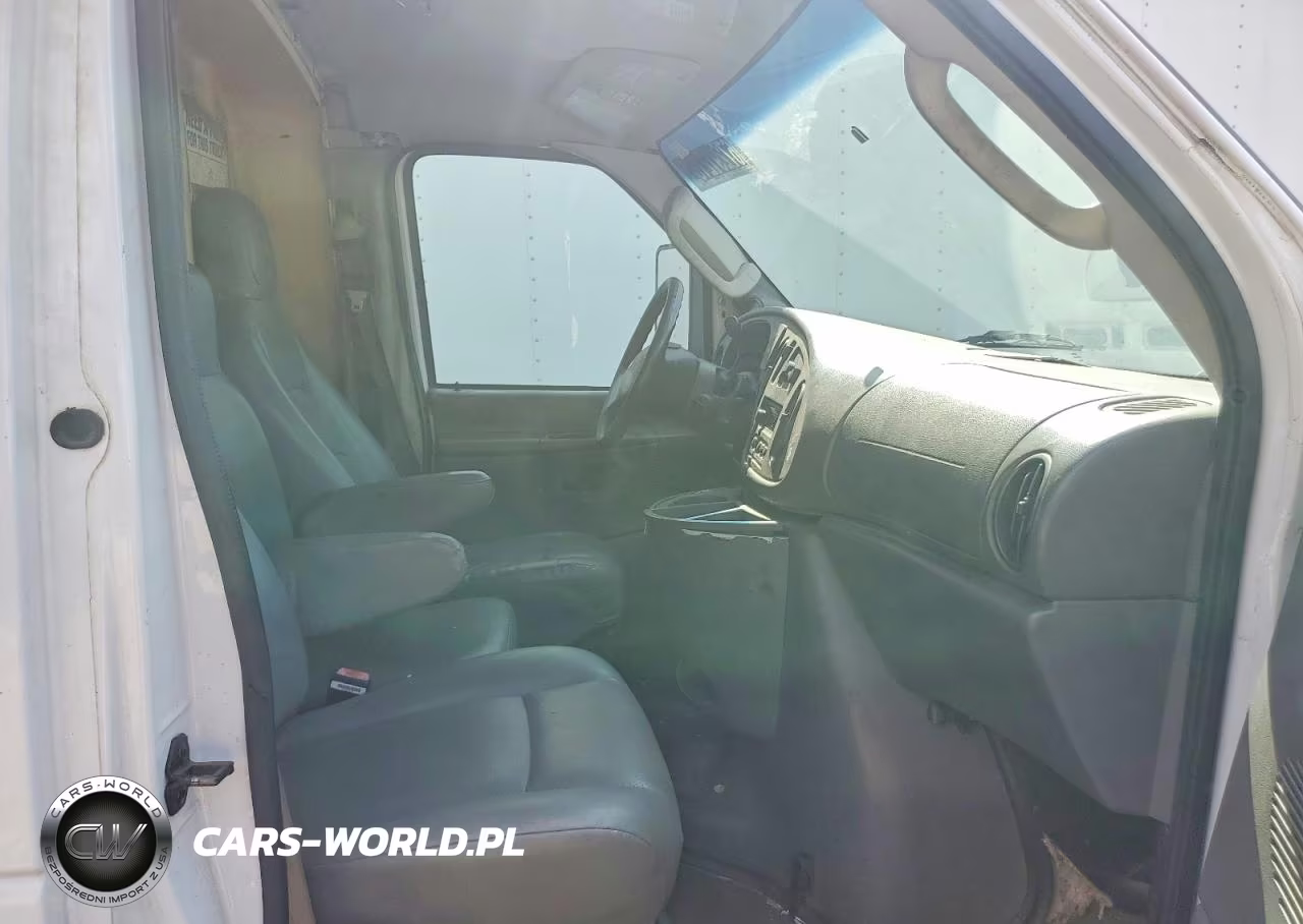 2007 Ford E450 Box Truck VIN:1FDXE45S87DA24207 - 11